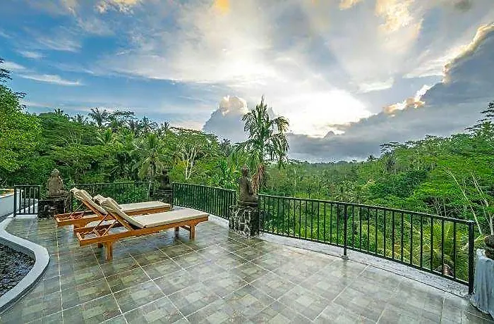 Hotel Yoga Maya 3*