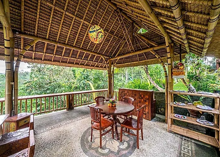 Yoga Maya Hotel 3*