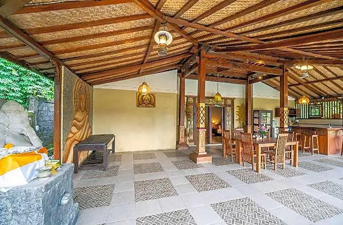 Hotel Yoga Maya 3*