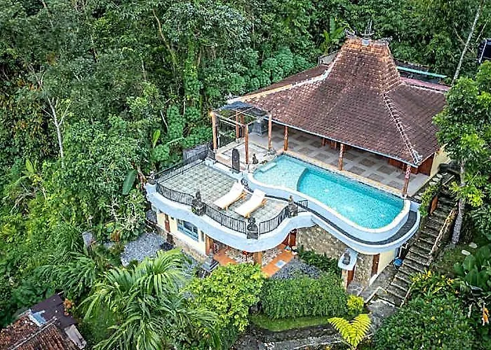 Hotel Yoga Maya 3*