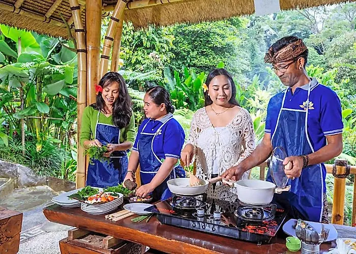 Yoga Maya Hotel 3*