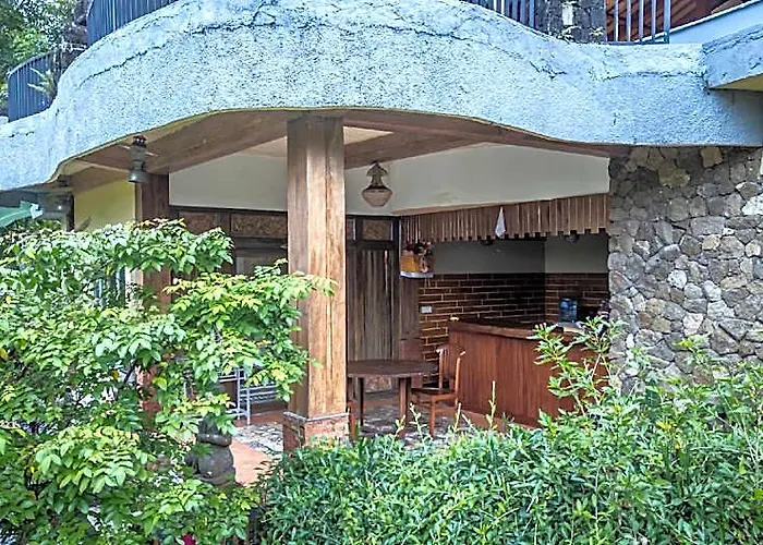 Hotel Yoga Maya 3*